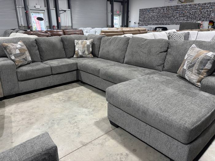 Living room furniture example at BoxDrop Nitro