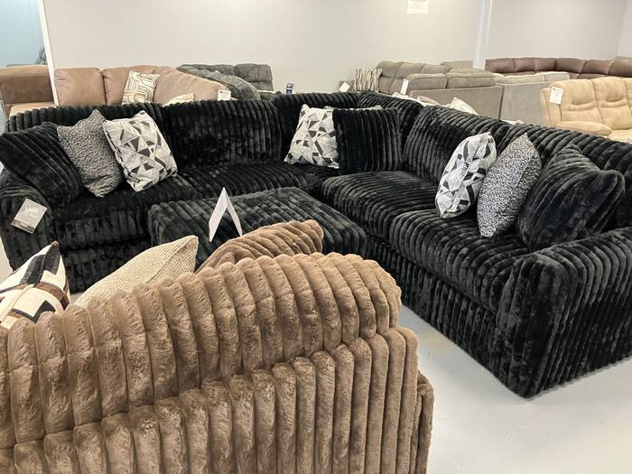 Living room furniture example at BoxDrop Nitro
