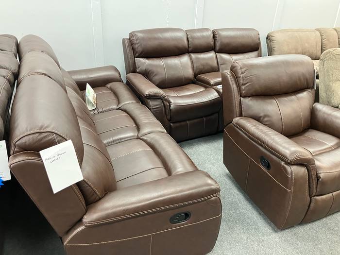 Living room furniture example at BoxDrop Nitro