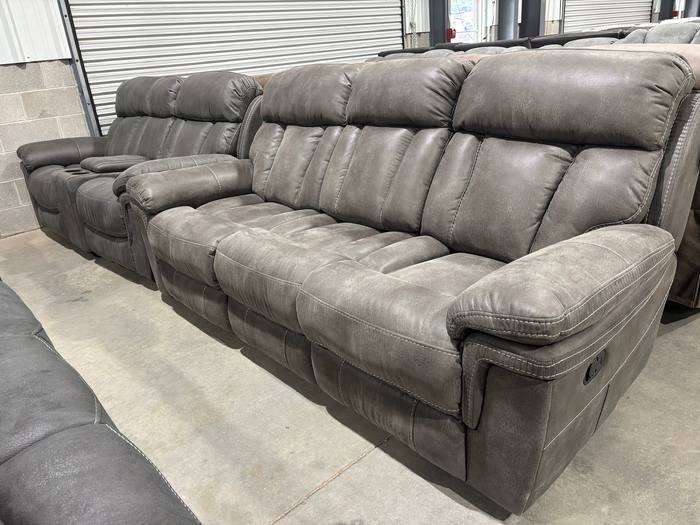 Living room furniture example at BoxDrop Nitro