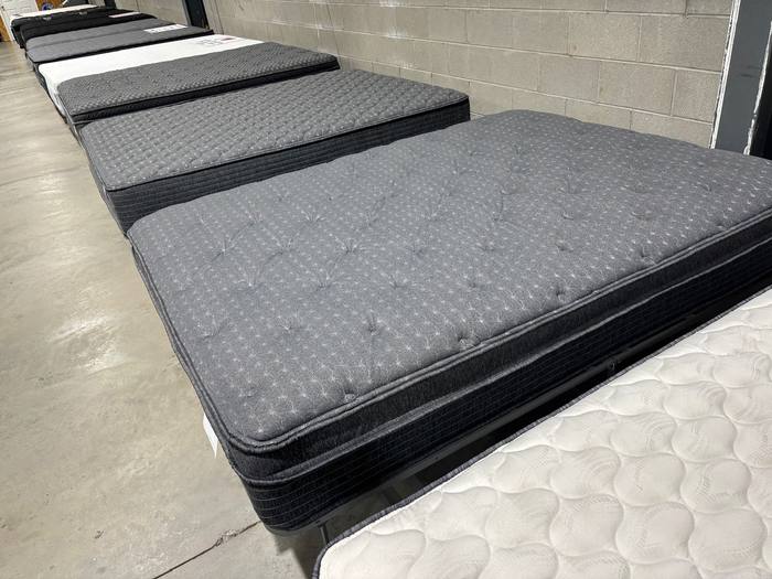 Mattress example at BoxDrop Nitro