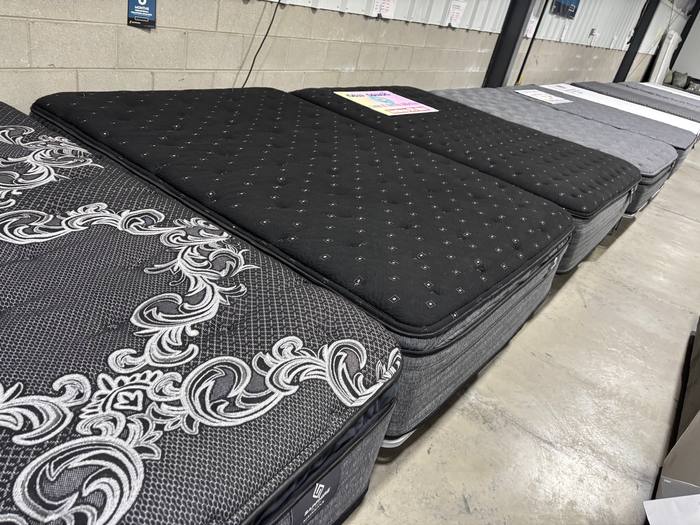 Mattress example at BoxDrop Nitro